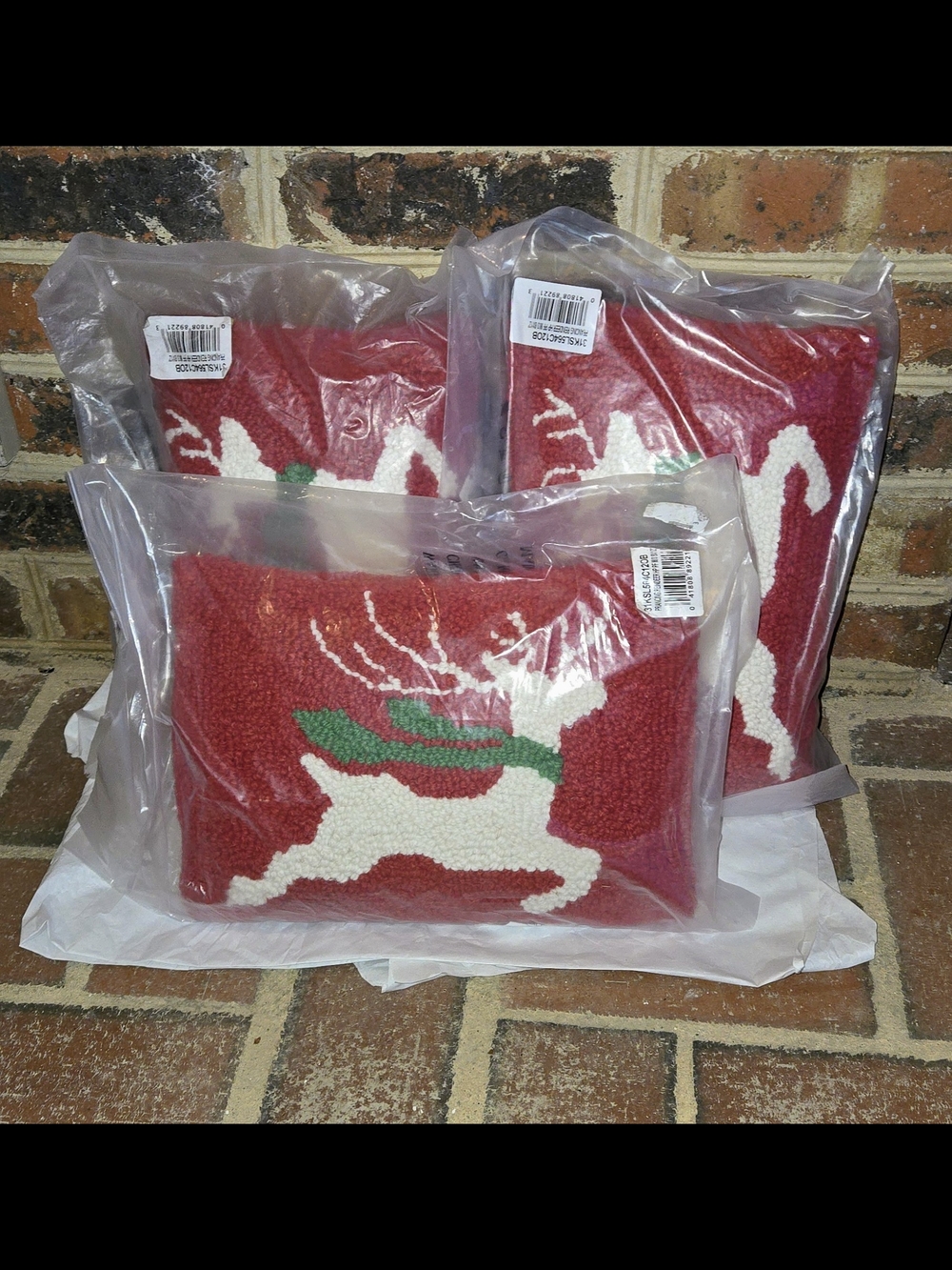 Red Reindeer Hooked Holiday Pillow - Pack of 3